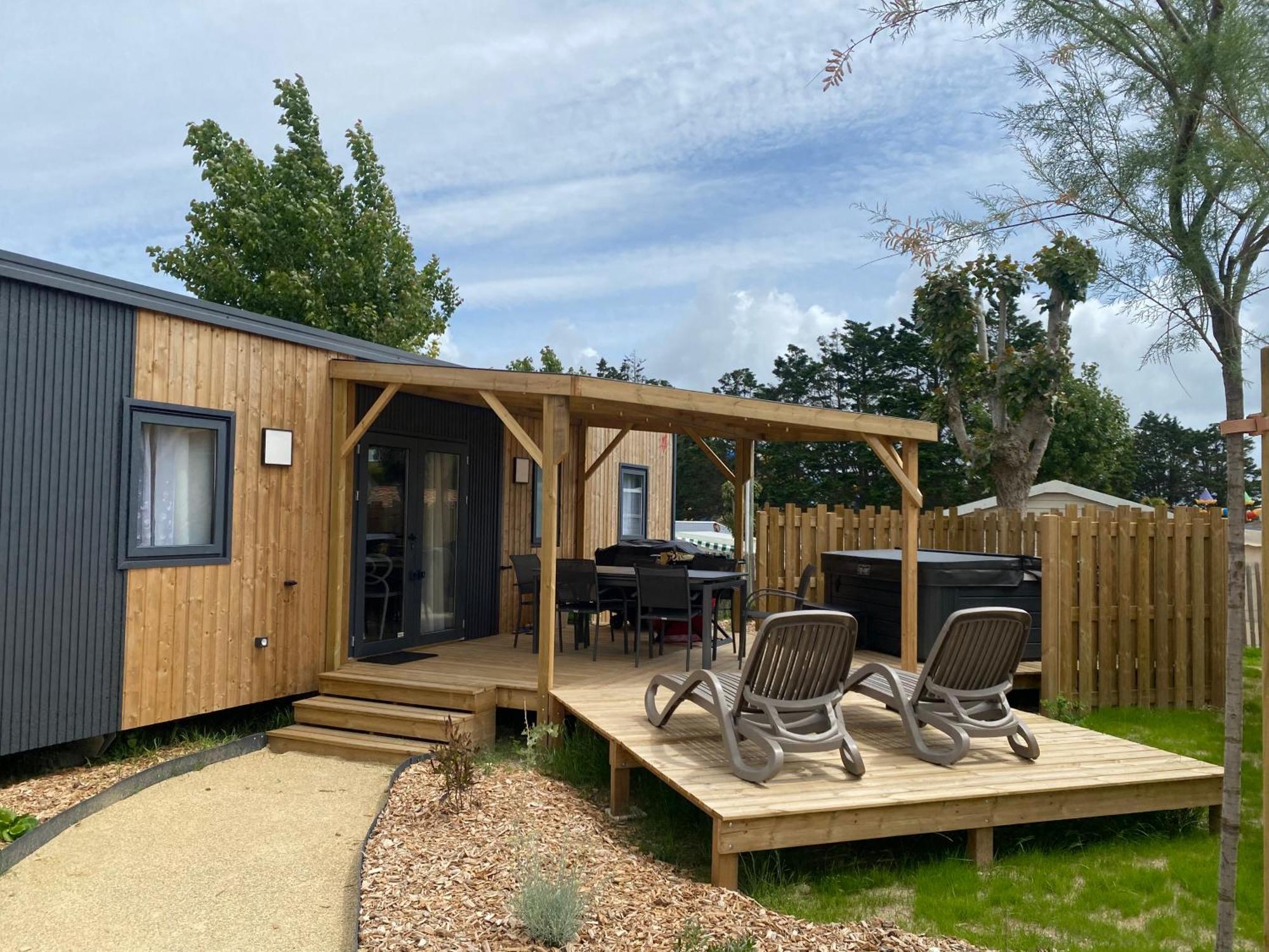 Camping Les Alizes 호텔 생 힐레르 드 리에 외부 사진