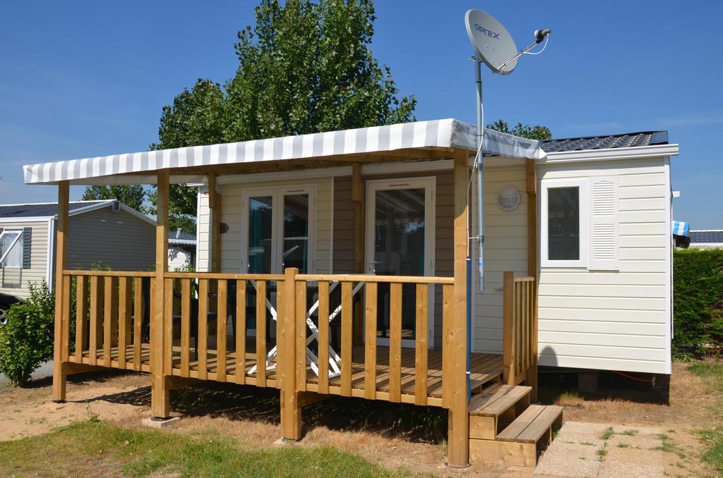 Camping Les Alizes 호텔 생 힐레르 드 리에 외부 사진